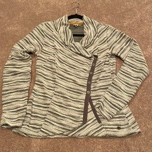 Women’s too from The Buckle